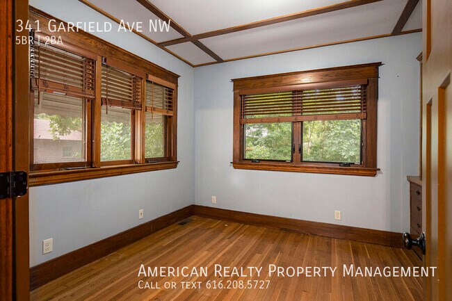 Building Photo - 341 Garfield Ave NW