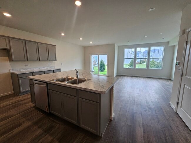 Building Photo - 5954 Hawkweed Dr