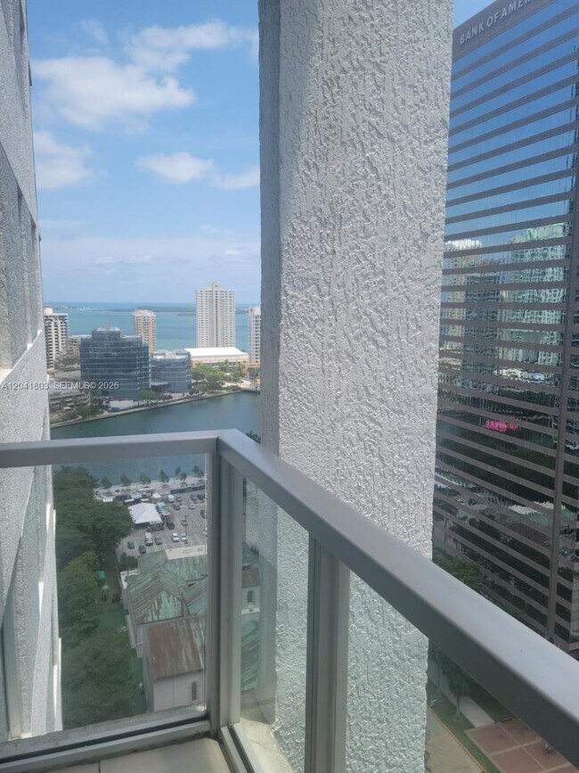 Building Photo - 500 Brickell Ave
