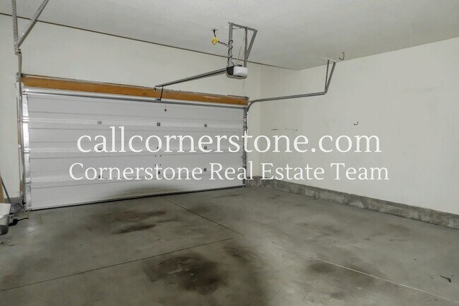 Building Photo - 10011 Seawolf Dr