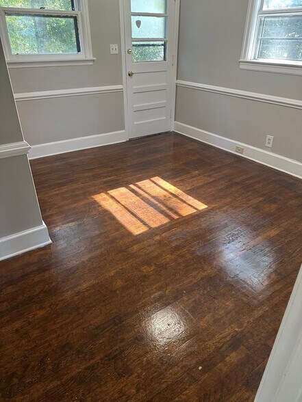 Building Photo - 3212 Texas St