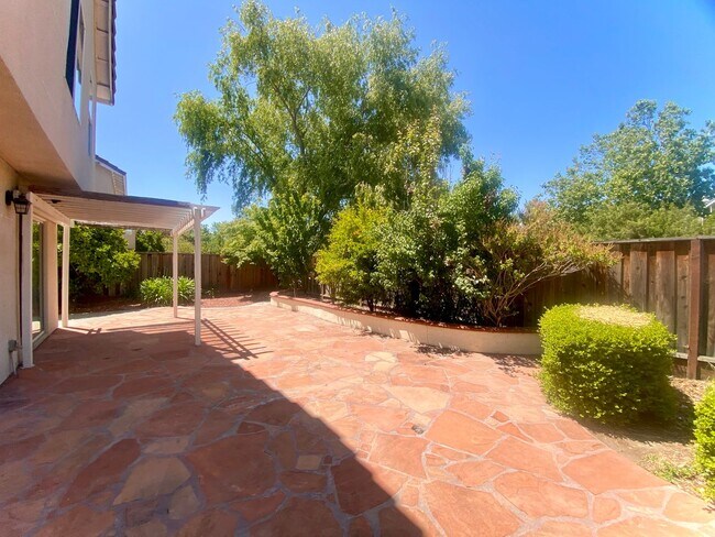 Building Photo - Lovely 3-bedroom home for rent in Fremont!...