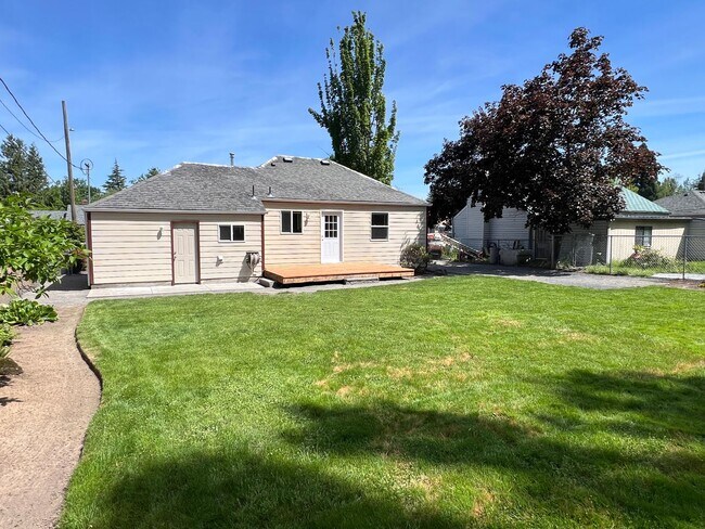 Building Photo - Wood Village Two Bedroom