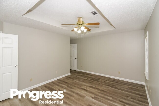 Building Photo - 8887 Hidden Springs Cove