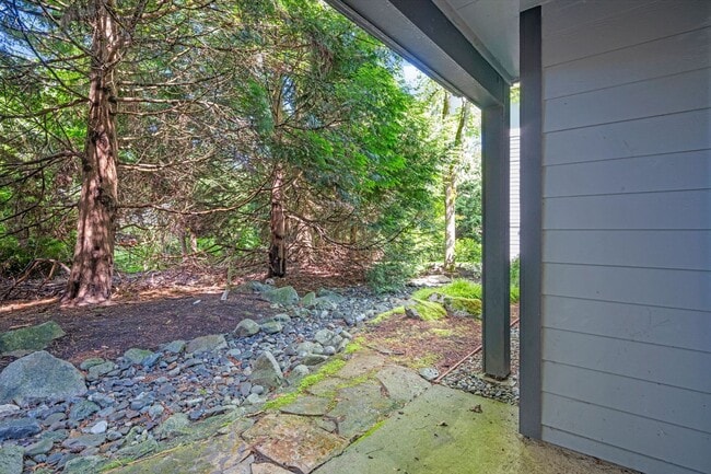 Building Photo - Easy on the Budget, Water/Sewer/Garbage/Pa...