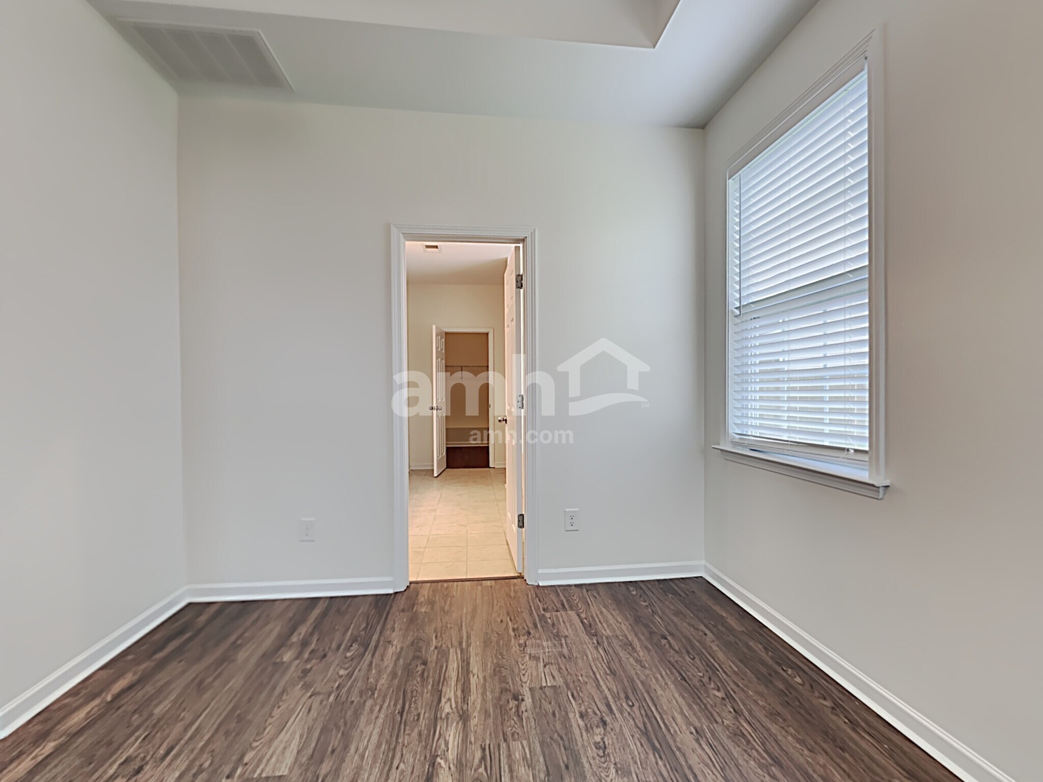 Building Photo - 8042 Regency Elm Dr