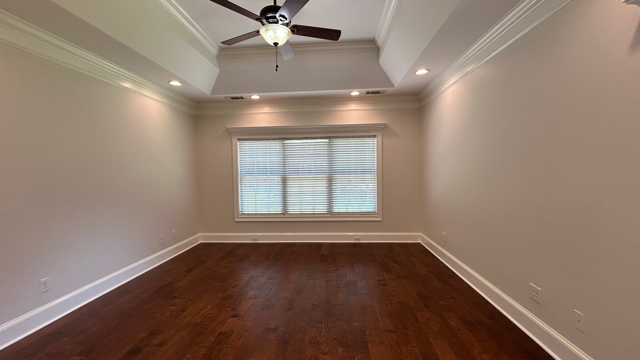 Building Photo - 389 Chastain Cir