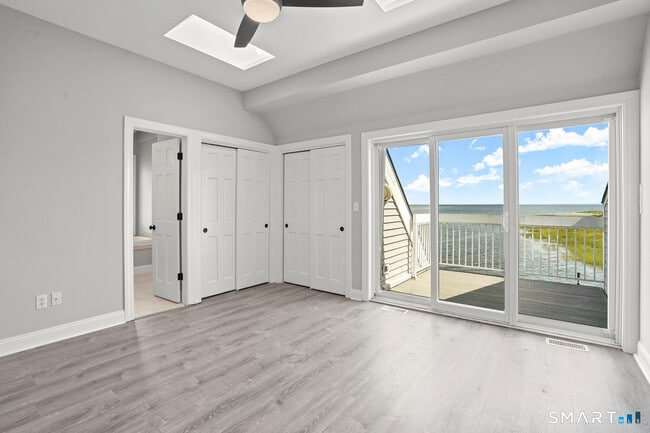 Building Photo - 260 Breakers Ln
