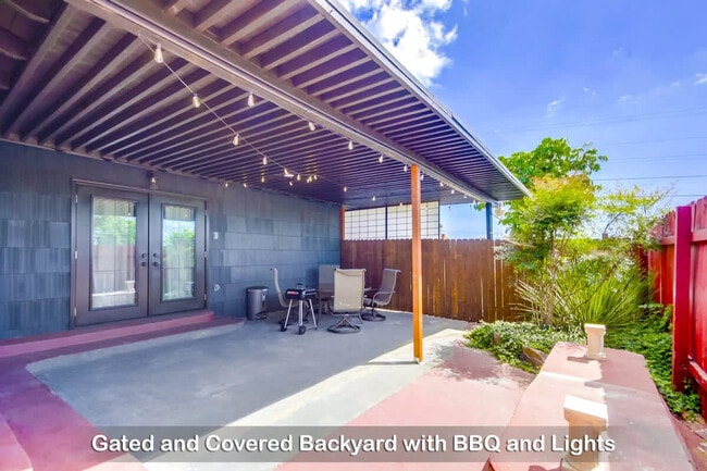 Building Photo - 5551 Churchward St