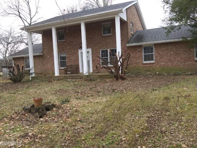Primary Photo - 779 New Shackle Island Rd