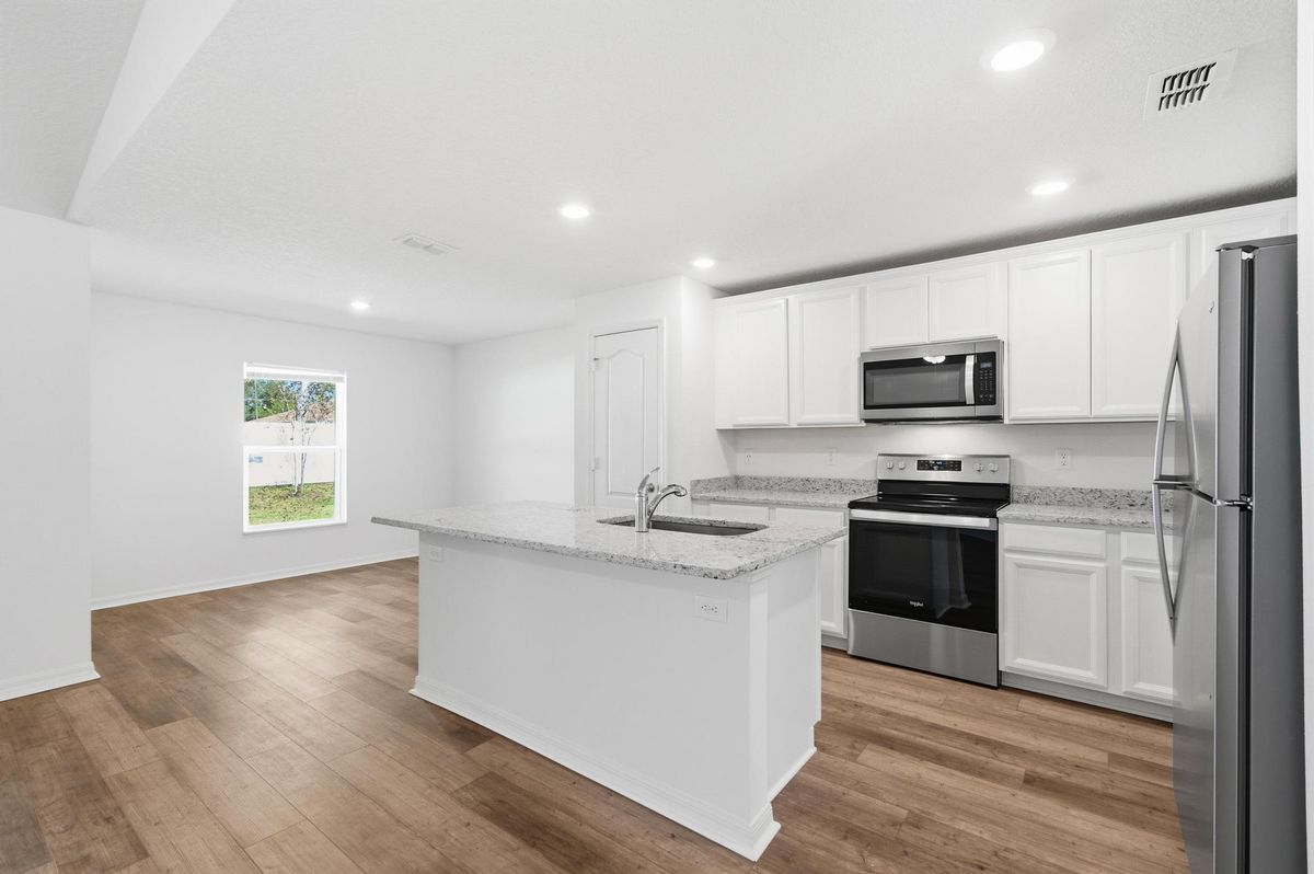 Building Photo - 15 Rivera Ln