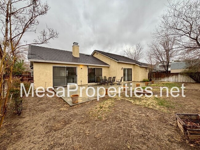 Building Photo - 14620 Owens River Rd