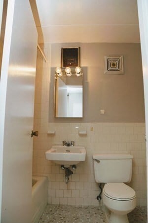 Building Photo - 40 Cochituate Rd