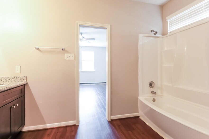 Building Photo - 2714 Mesquite Ridge Dr