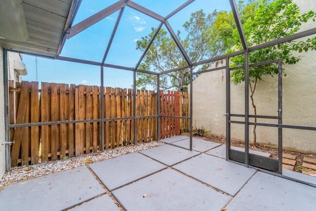 Building Photo - 16 Crossings Cir