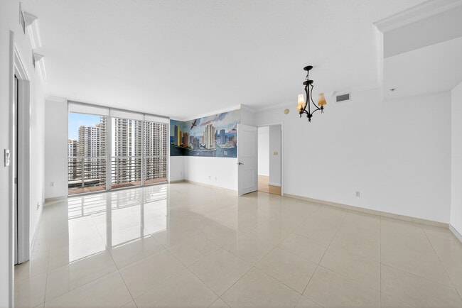 Building Photo - 325 S Biscayne Blvd