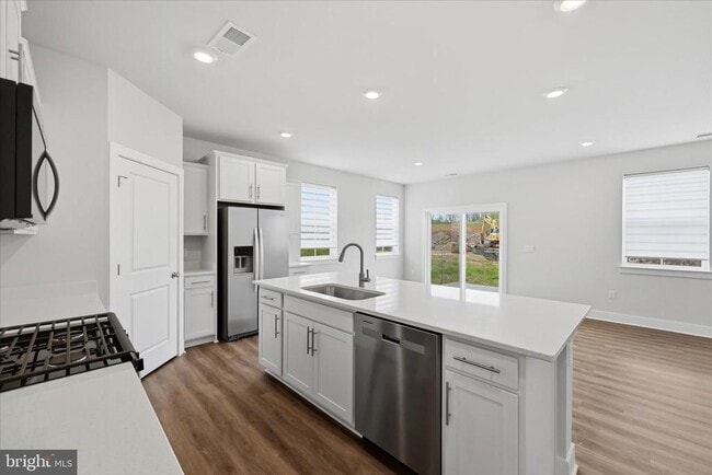 Building Photo - 115 Trellis View Ln