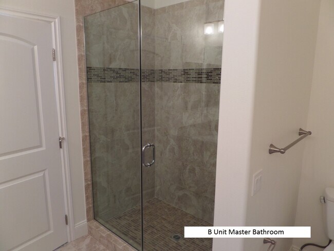 Master Bath With Large Shower - 3761 W 244th St