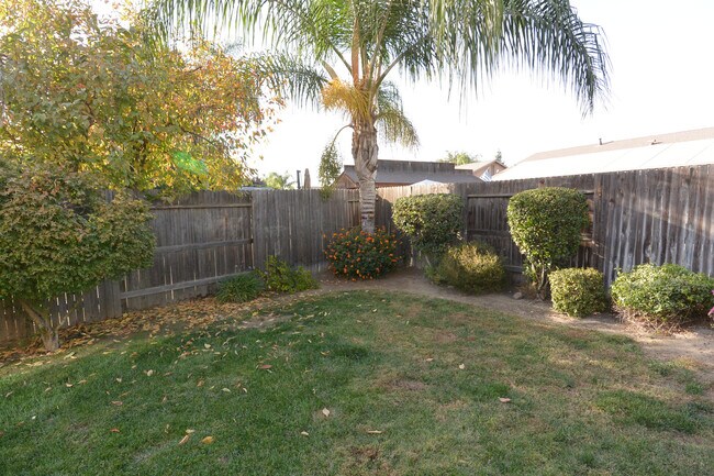 Building Photo - Shannon Ranch Neighborhood