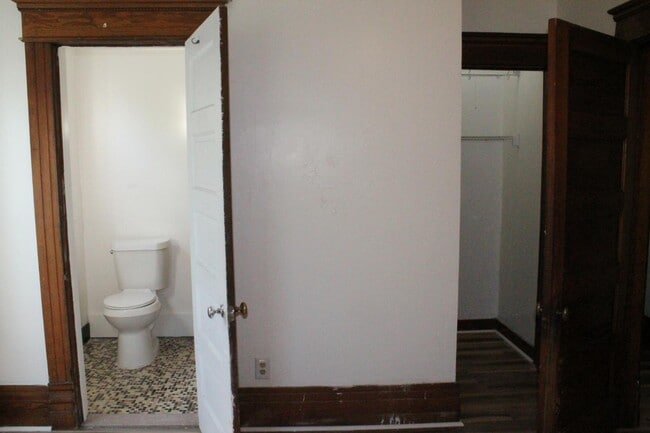 Building Photo - 3803 Military St