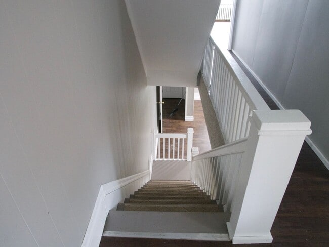 Building Photo - Spacious 4-Bedroom, 1- Bathroom Row home in Allentown – Section 8 Encouraged to Apply!