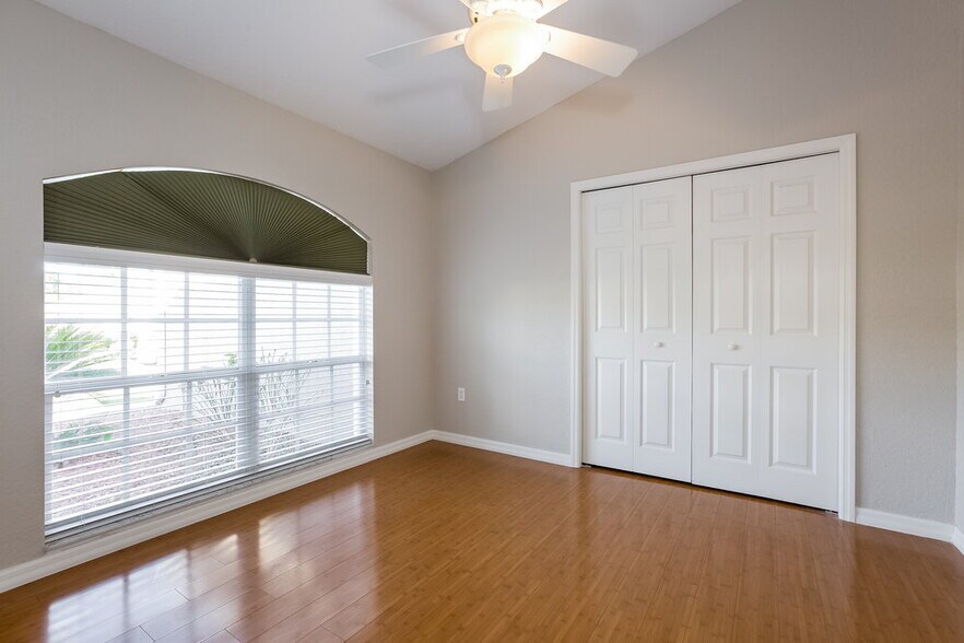 Building Photo - 2607 Pine Valley Dr