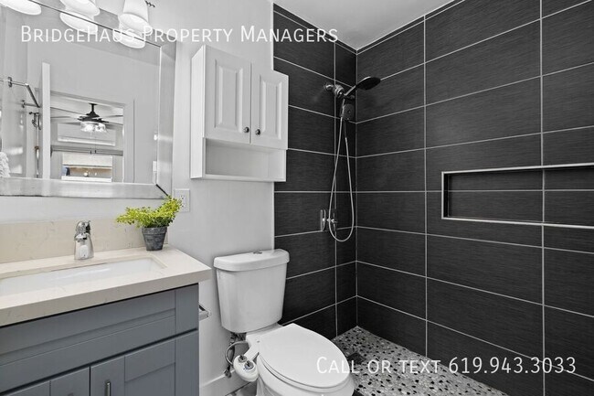 Building Photo - 4175 Chamoune Ave