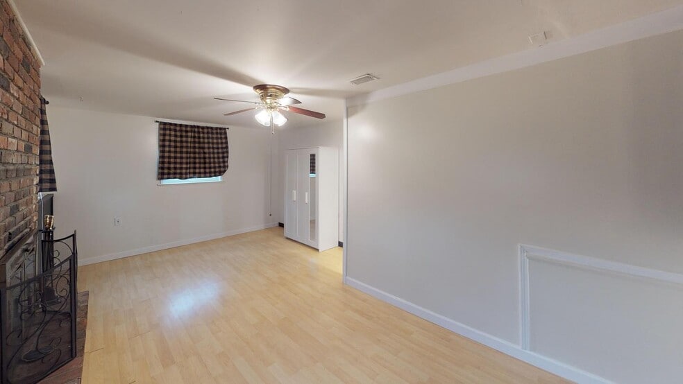 Building Photo - 8806 W 71st Terrace