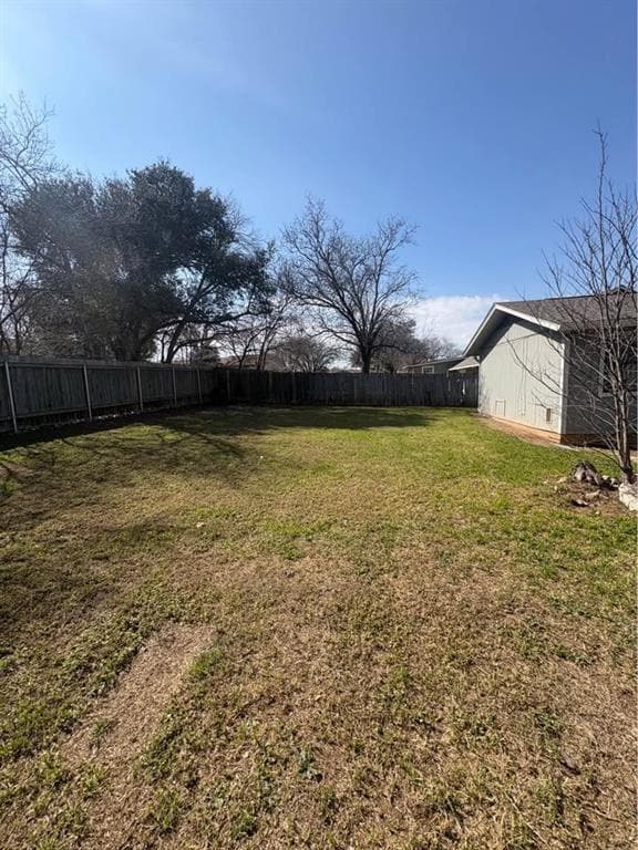 Building Photo - 4009 Hillside Dr