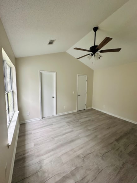 Building Photo - 16 Southern Magnolia Dr