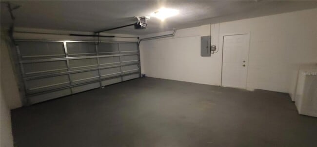 Building Photo - 450 Cart Ct