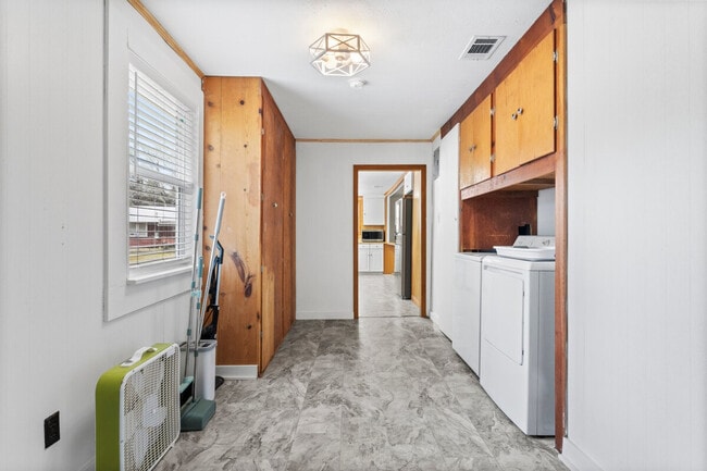 Building Photo - 10104 Johns Bayou Rd