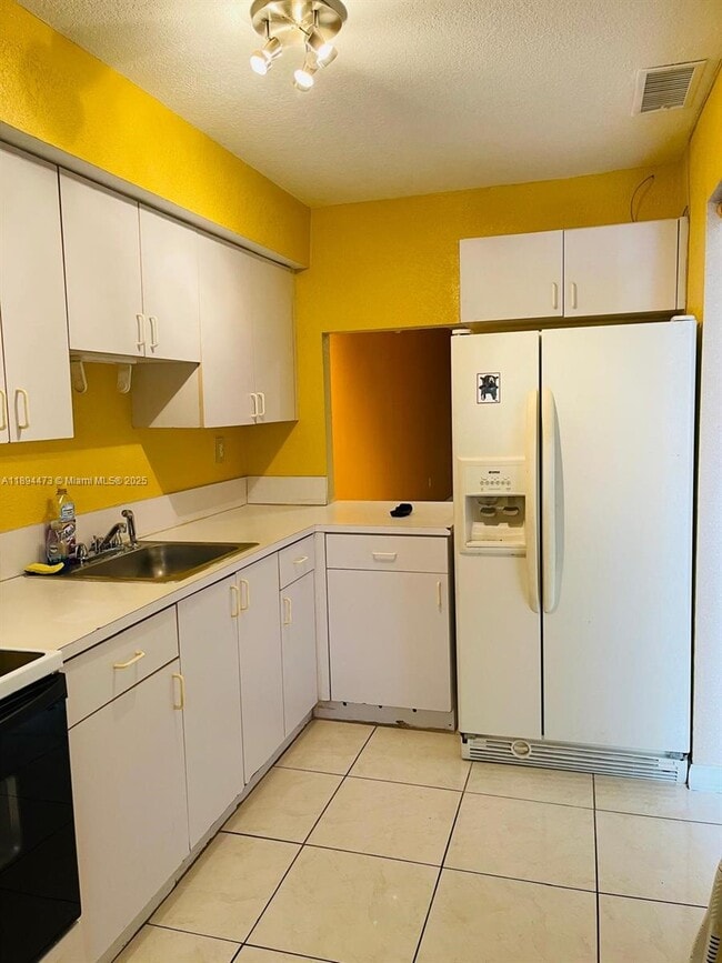 Building Photo - 518 NW 179th St