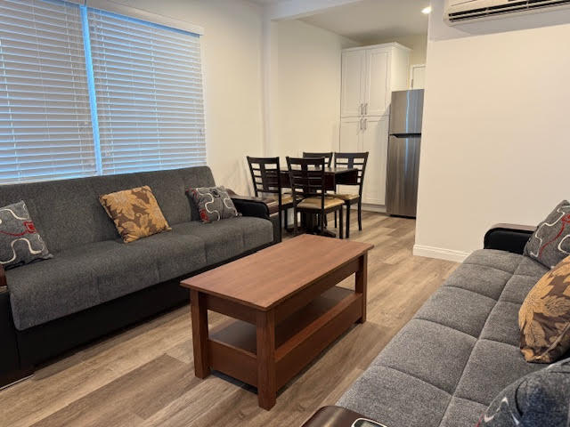 Building Photo - 1132 E Harvard St