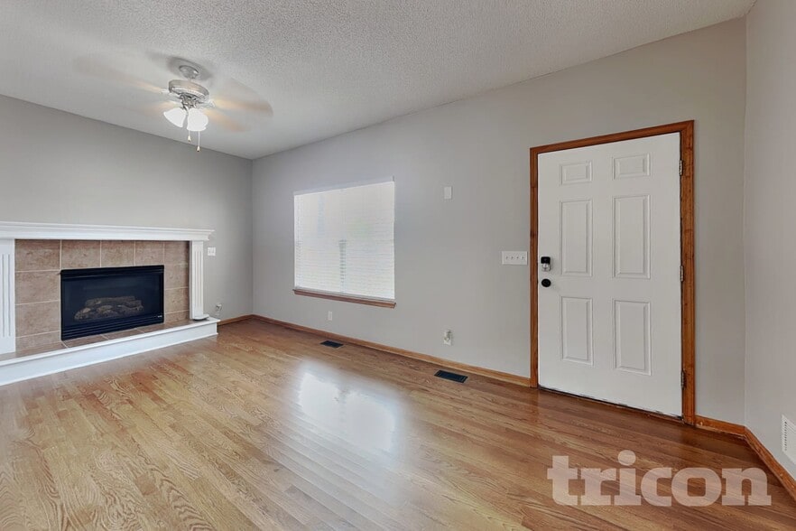 Building Photo - 432 Granite Dr