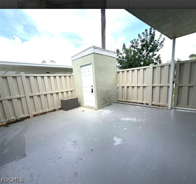 Building Photo - 13121 Whitehaven Ln