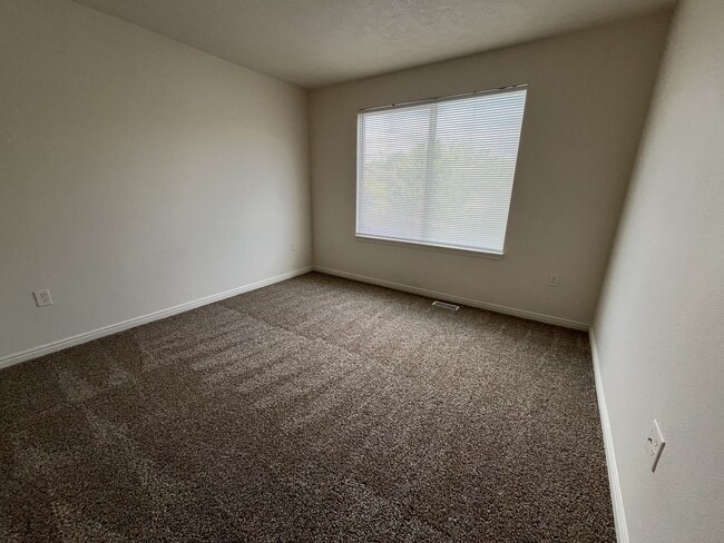 Building Photo - 5082 W Wind Rock Ln