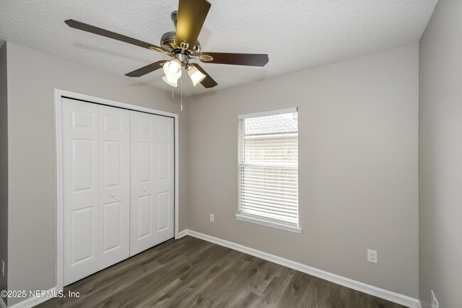 Building Photo - 9441 Harrier Ct