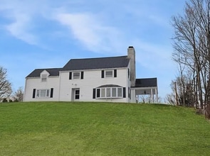 Building Photo - 44 Curran Rd