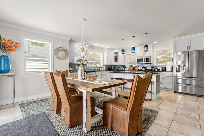 Building Photo - 4518 John Ave