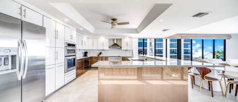 Building Photo - 2155 S Ocean Blvd