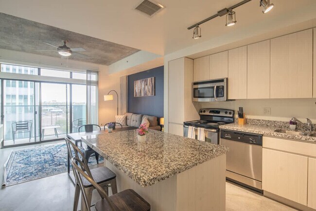 Building Photo - 814 N 4th St