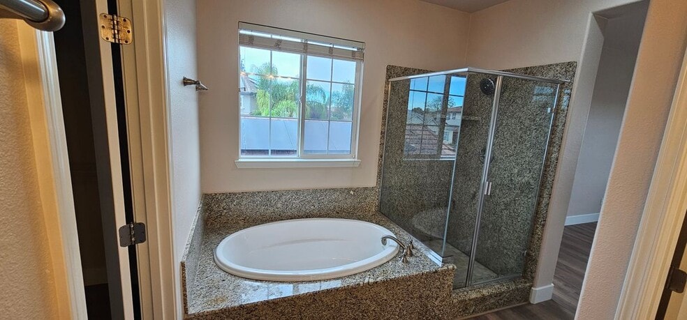 Building Photo - 1876 Tarragon Dr