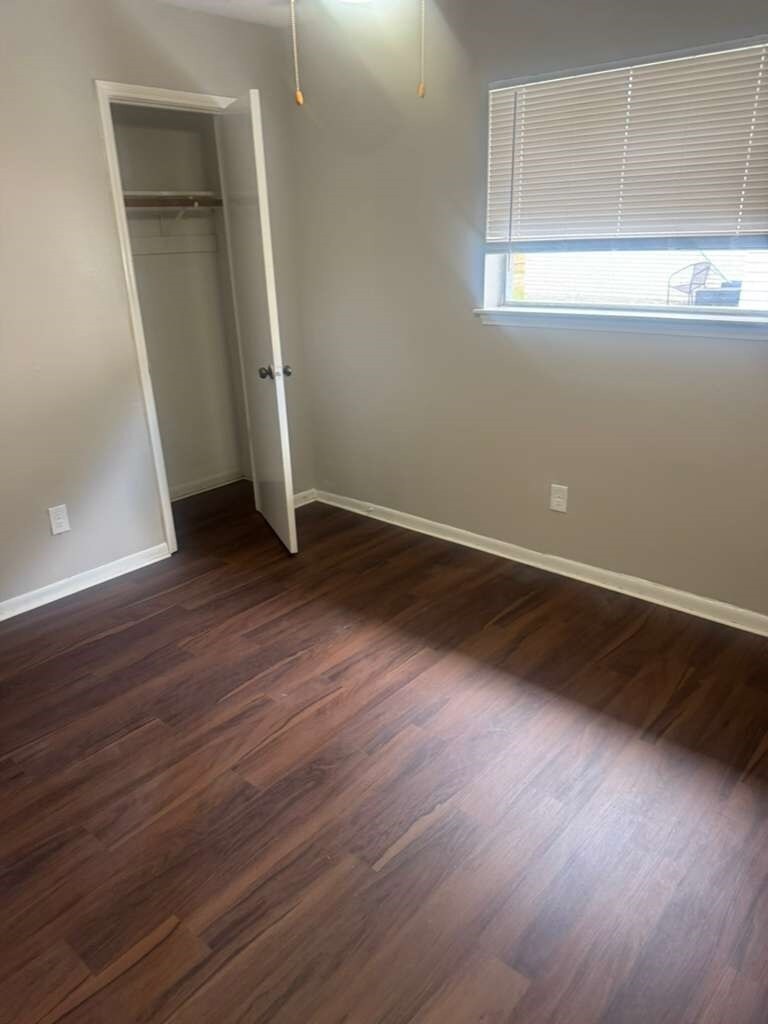 Building Photo - 3120 Royal St