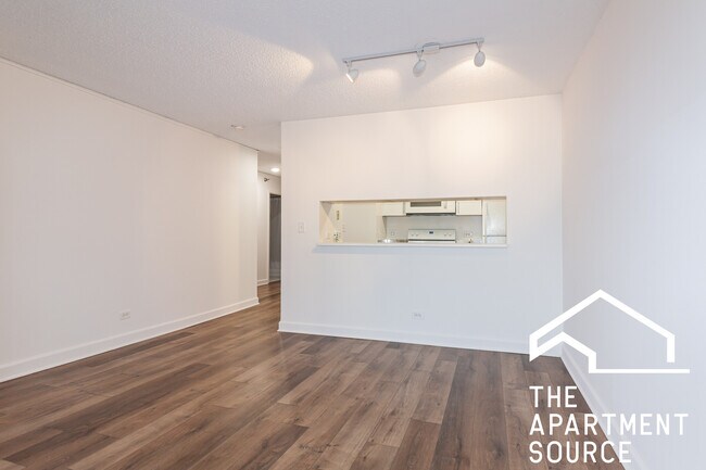 Building Photo - 1133 N Dearborn St
