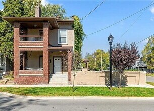 Building Photo - Charming 3-Bedroom Apartment in the Heart of Jeffersonville 

All Utilities Included
