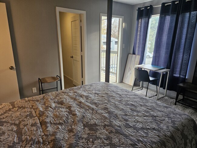 Building Photo - 11526 Turn Stone Ct