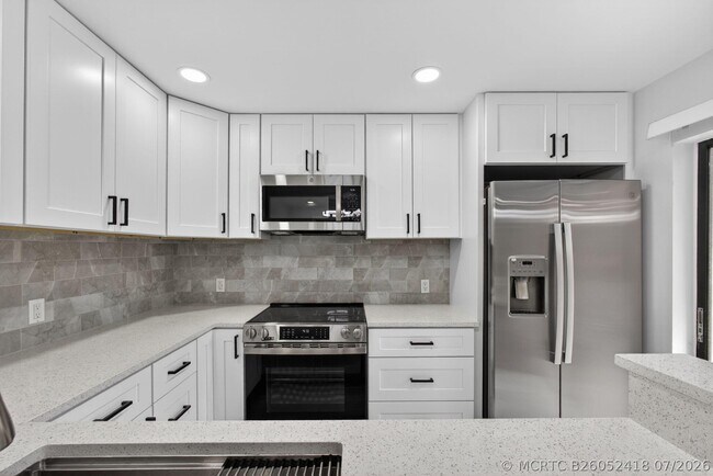 Building Photo - 183 Charter Way