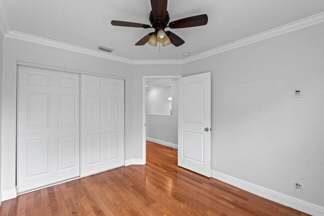 Building Photo - 7803 NW 70th Ave