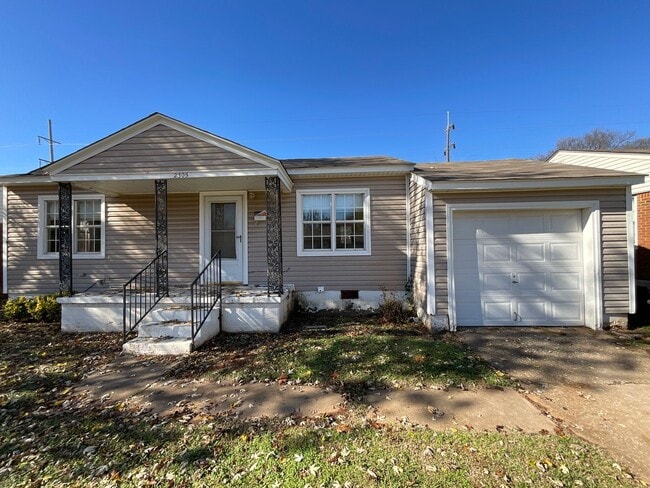 Primary Photo - 2305 Doris Ave